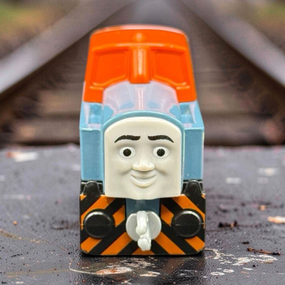 Thomas And Friends 2010 Take Along Diecast Train Den Excellent Bag A65